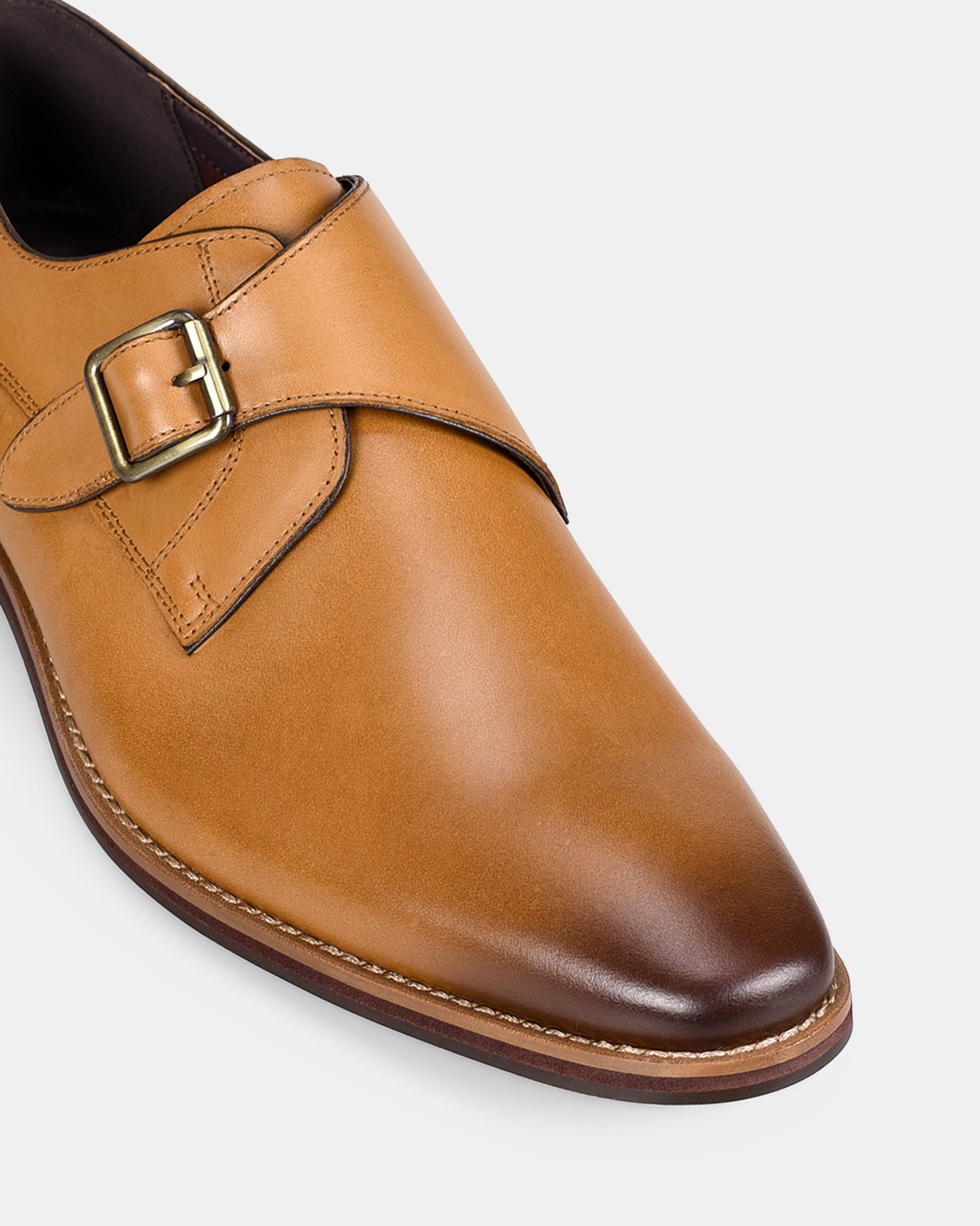 Medial Cognac