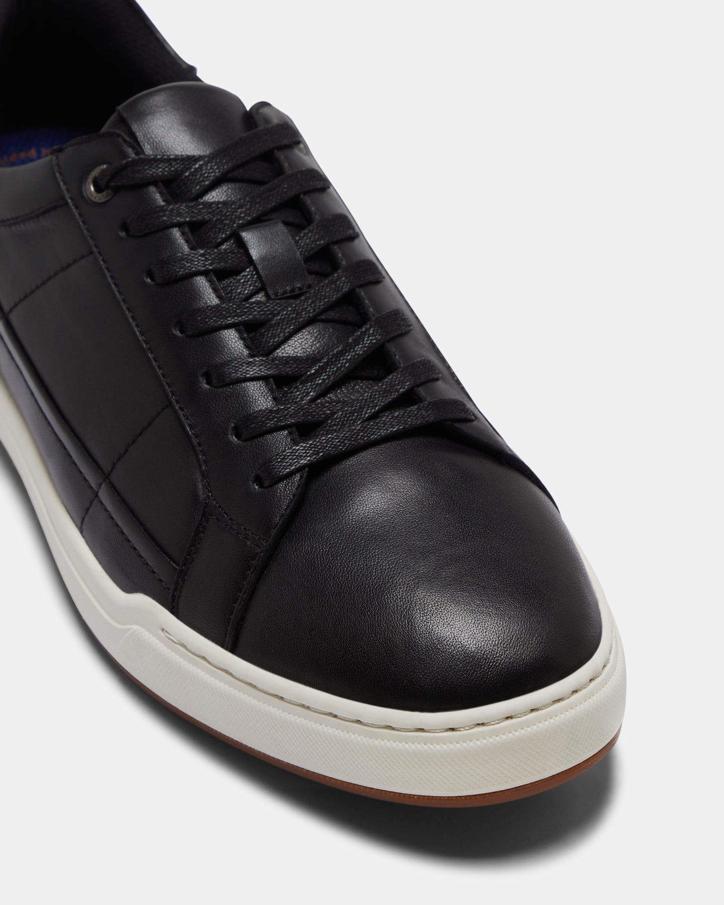 Sabre Black