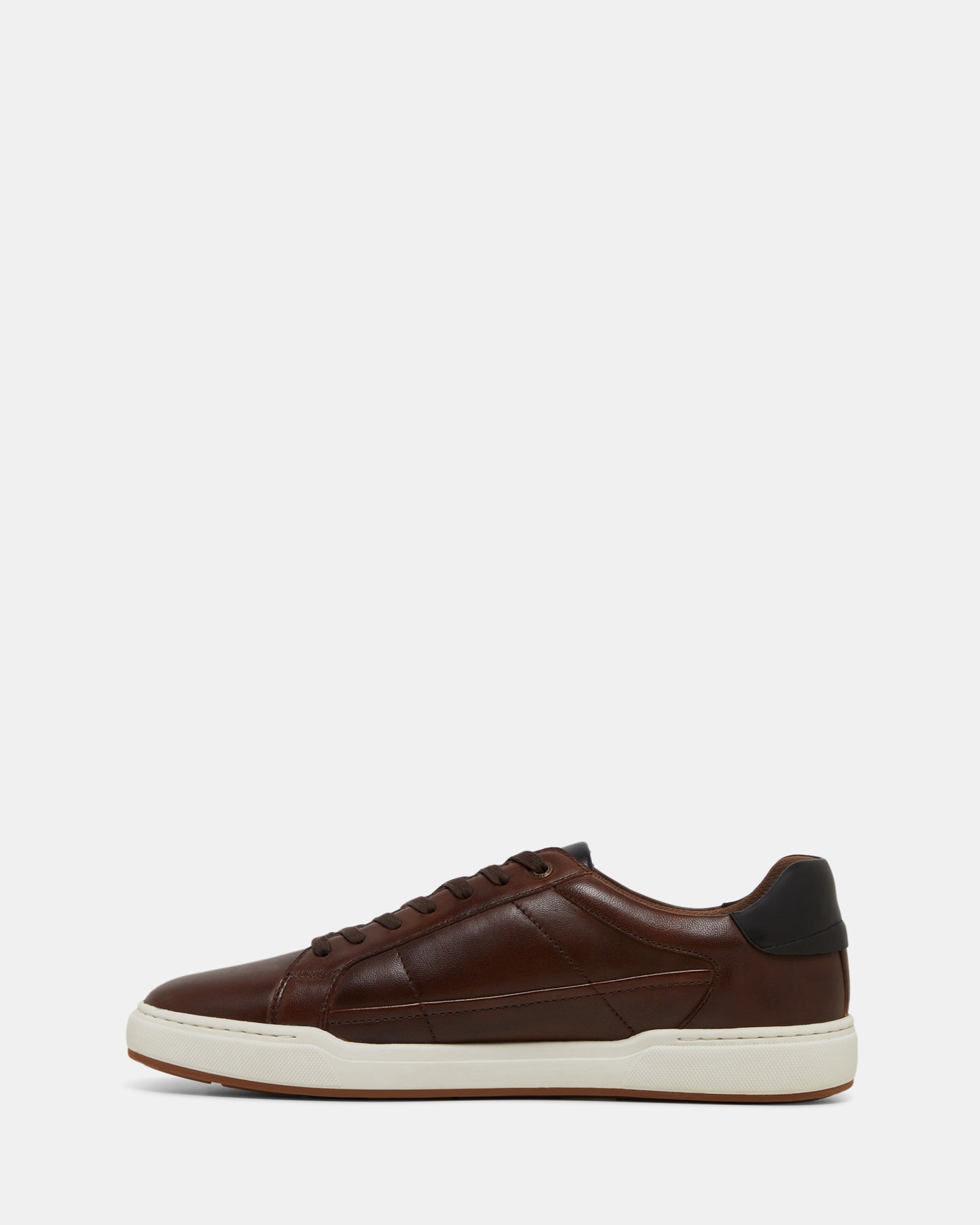 Sabre Brown