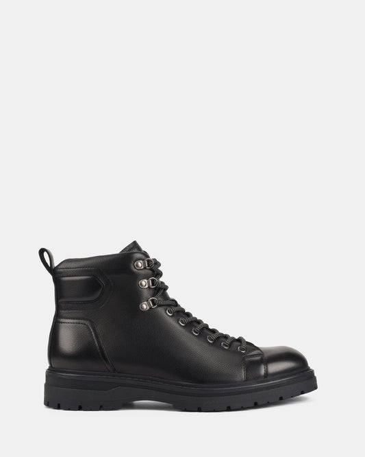 Hedge Black